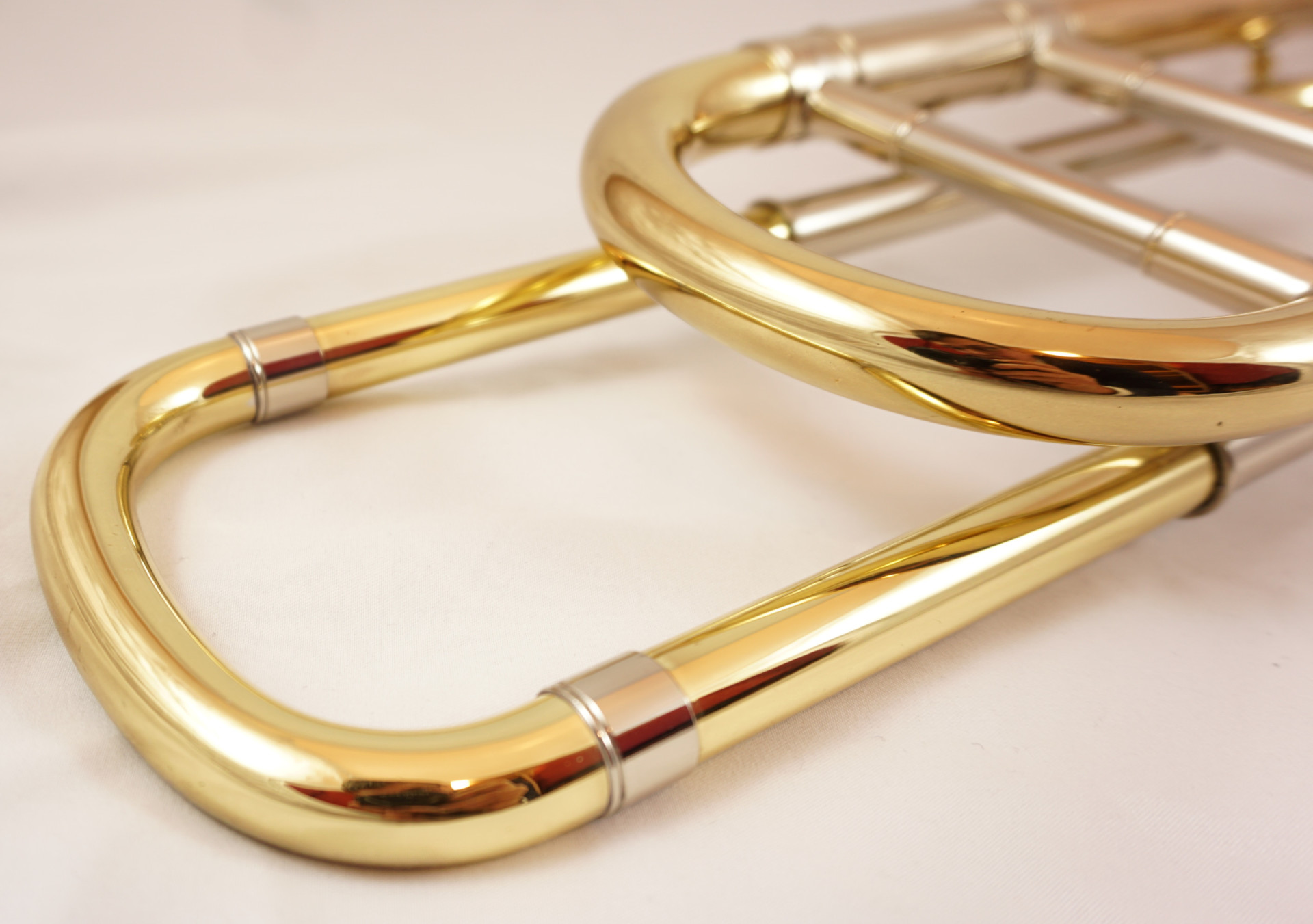 Bach 42BO with gold brass bell - Swisstbone